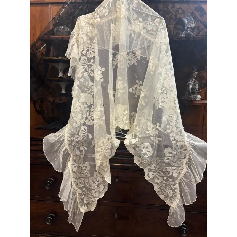 Mantilla Granada