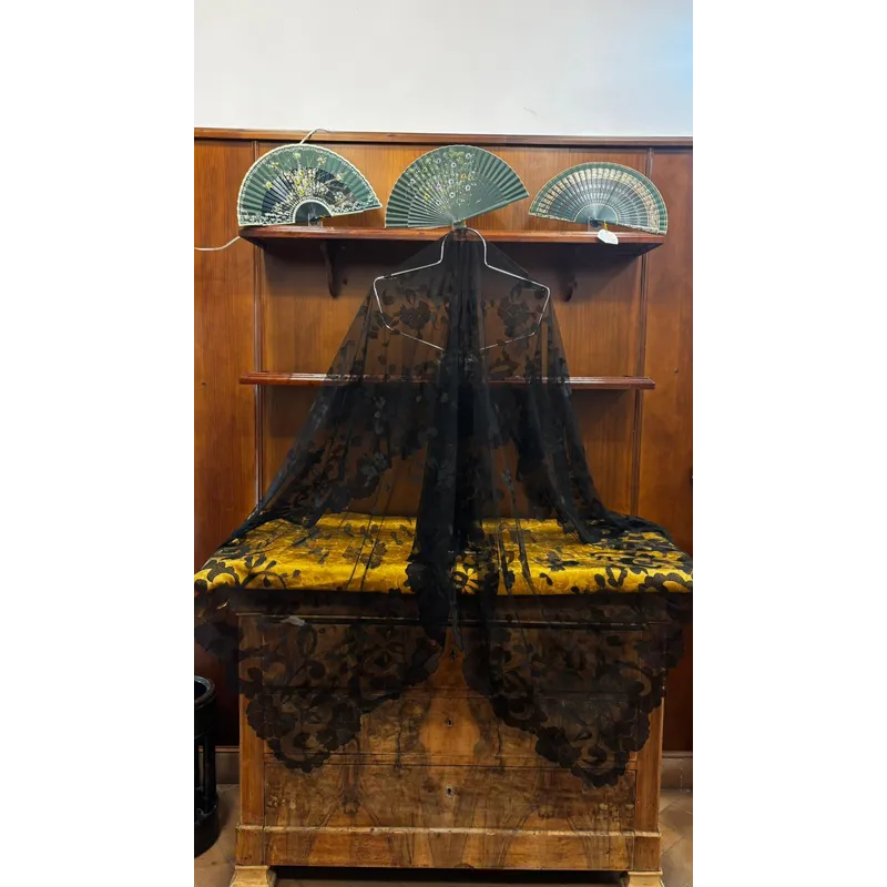 Mantilla Zoe