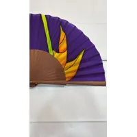 ABANICO MORADO CON FLORES DE CAÑAS