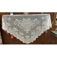 MANTILLA DE TRES PICOS BEIGE - 2505/M
