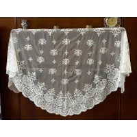 MANTILLA BEIGE TRES PICOS GRANDE