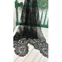 MANTILLA NEGRA DE TRES PICOS - 2560/M