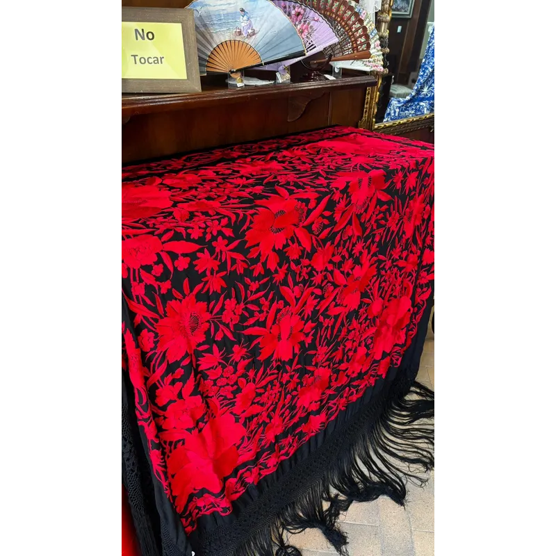 Mantón Clavellina