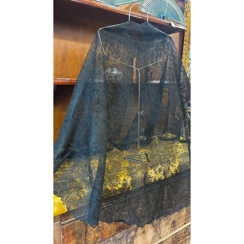 Mantilla Chloe