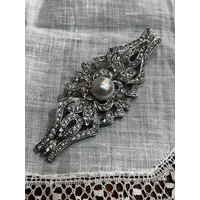 BROCHE DE PLATA VIEJA Y PERLA