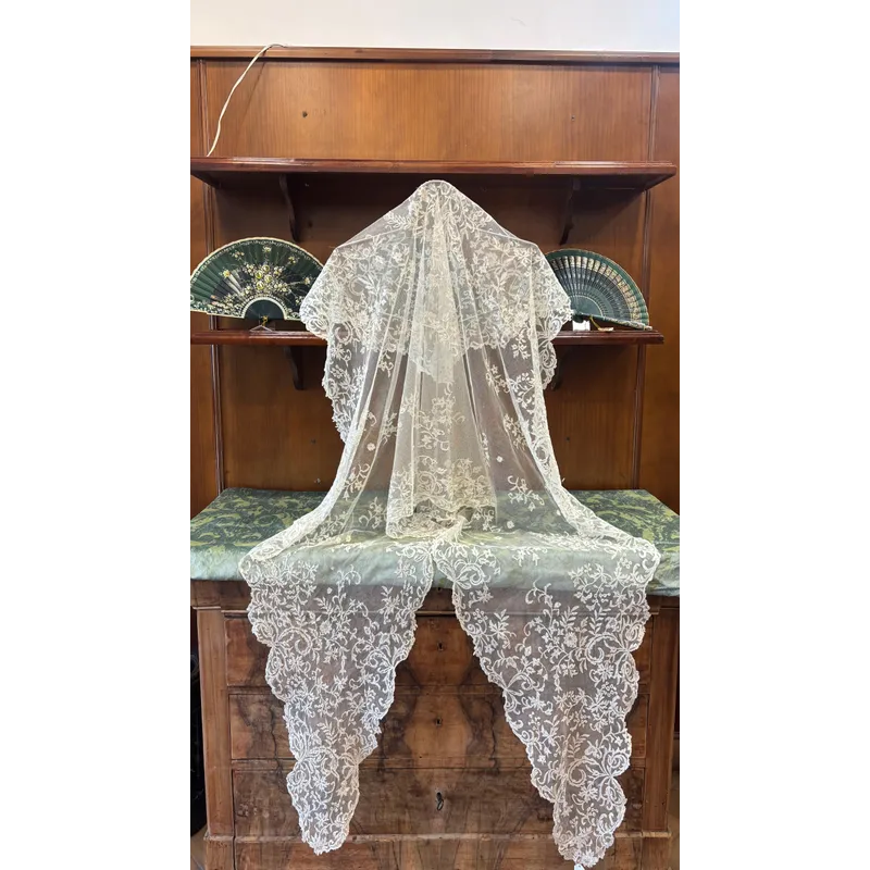 Mantilla Regencia