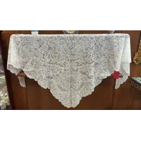 MANTILLA DE TRES PICOS BEIGE - 2566/M