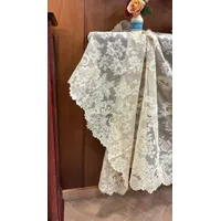 MANTILLA RECTANGULAR BEIGE DE ALENçON