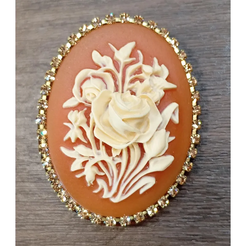 Broche Verona