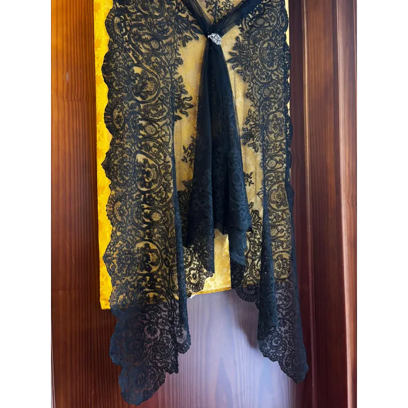 Mantilla Talia