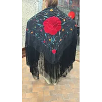 Mantón negro flores rojas