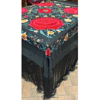 Mantón negro cigarrera