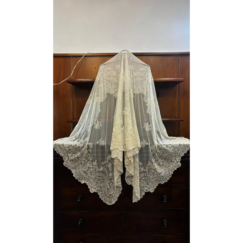 mantilla Lili