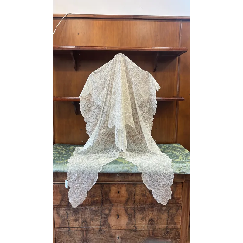 MANTILLA LINAJE