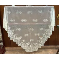 MANTILLA DE TRES PICOS BEIGE A MANO