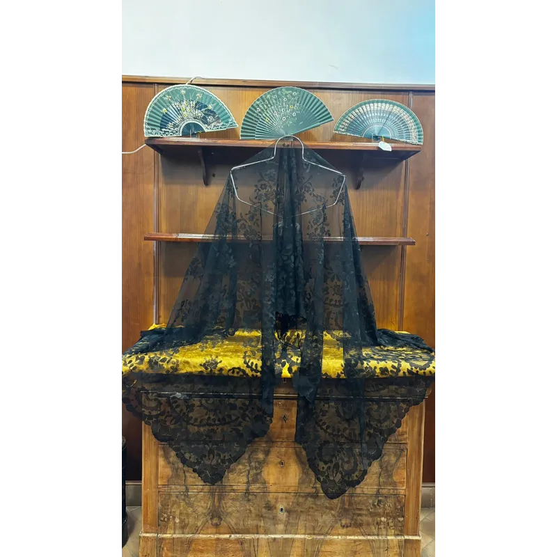 Mantilla Clara