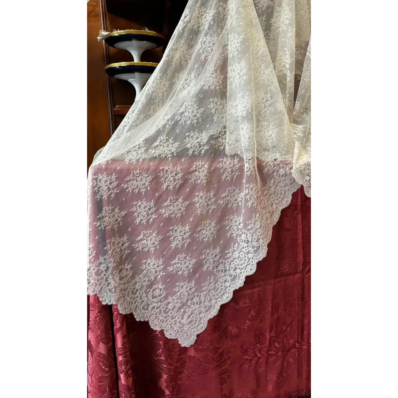 Mantilla Margot