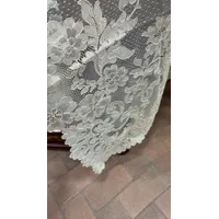 MANTILLA RECTANGULAR BEIGE DE ALENçON