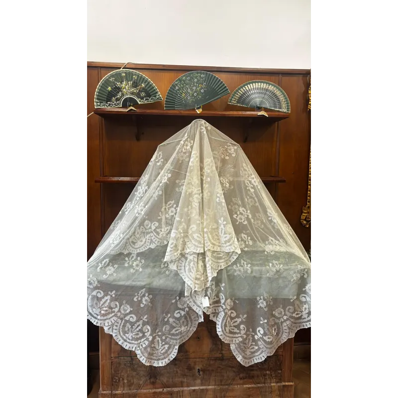 MANTILLA MELONDRA