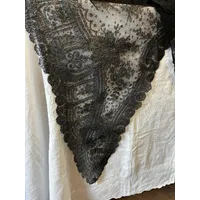 Mantilla Clavel