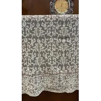 MANTILLA RECTANGULAR A MANO BEIGE