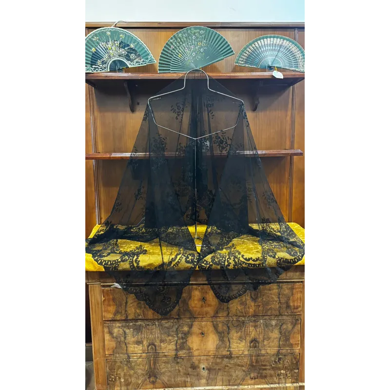 Mantilla Carmen