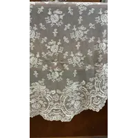 MANTILLA DE TRES PICOS BEIGE - 2540/G